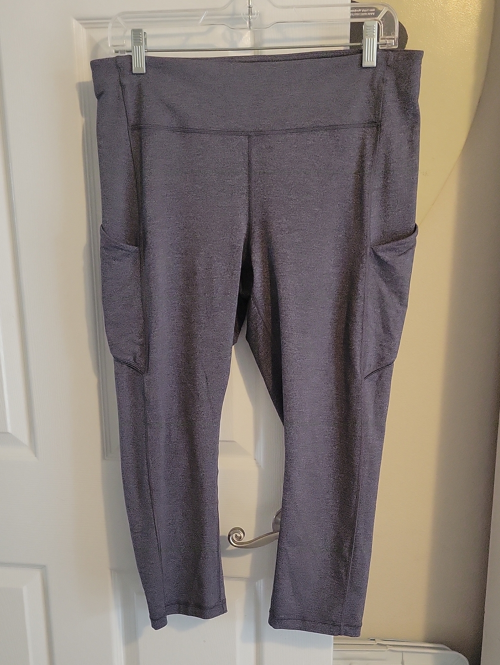 Lululemon Sz12 High-Rise Side-back zip Pocket Capri Leggings - Charcoal Heather